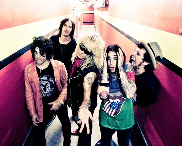 Michael Monroe band pic