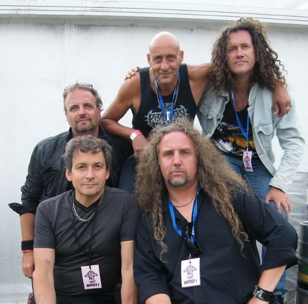Praying Mantis band pic