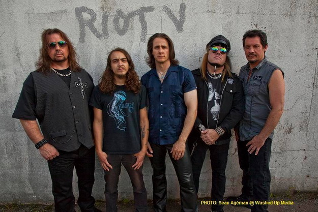 Riot V band pic