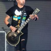 Pop Evil pic