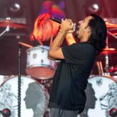 Pop Evil pic