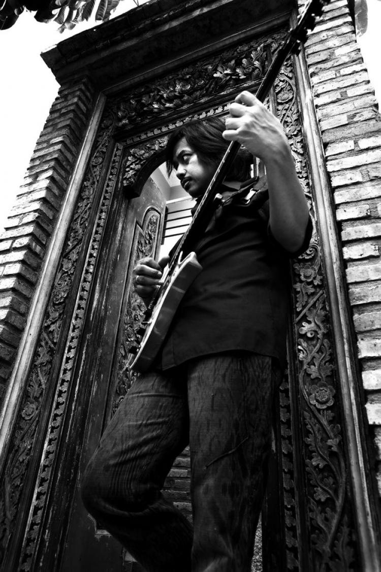 Dewa Budjana pic