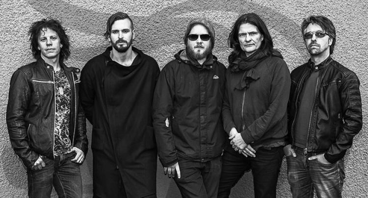 Jono band pic