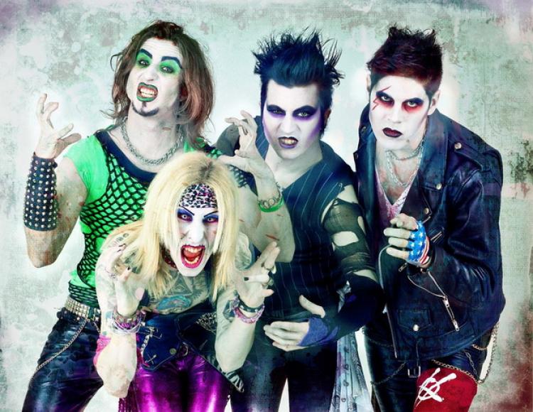SuperHorrorFuck band pic