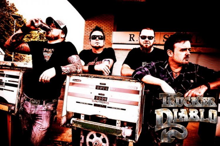 Trucker Diablo band pic