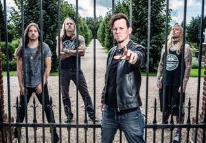 Cyhra band pic