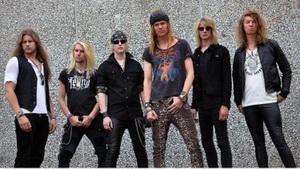 Diamond Dawn band pic