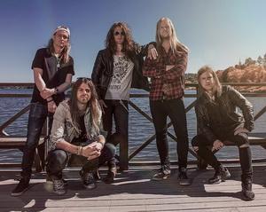 Dynazty band pic