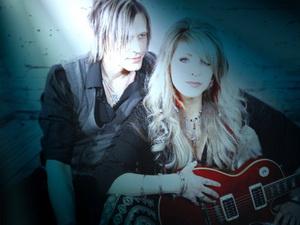 Janet Gardner and Justin James pic