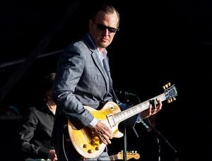 Joe Bonamassa pic