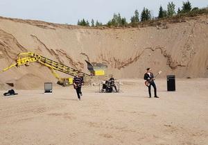 Massive Issue video pic