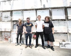 Survive band pic