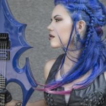 Alissa White-Gluz pic