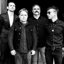Daughters band pic