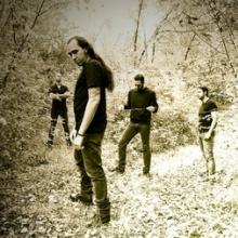 Eva Can’t band pic