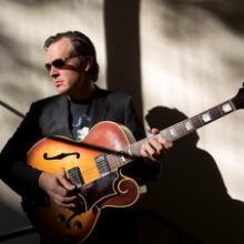 Joe Bonamassa pic