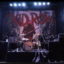 Skid Row stage pic